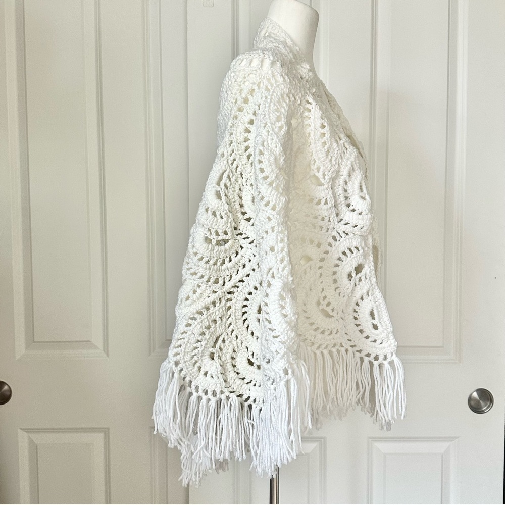 VTG Hand-Knit Crochet Fringe Cover Top Country Boho Shawl Poncho Festival Hippie - Picture 5 of 13